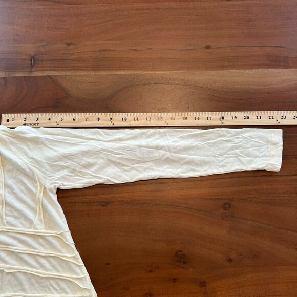Soft Surroundings Blouse V-Neckline Long Sleeves Diagonal Pleat Details Cream S - Picture 6 of 7